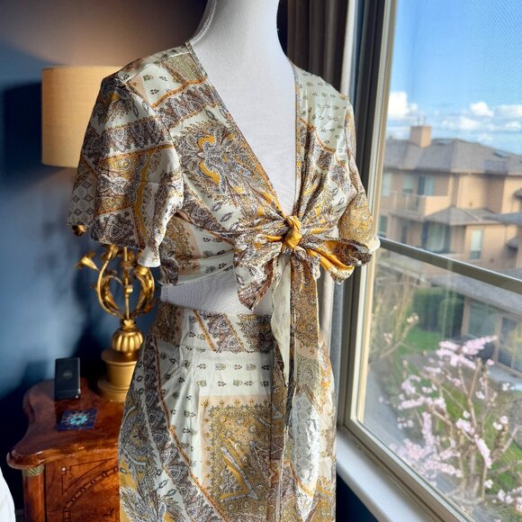 NWT Yellow Paisley Satin Wrap Top & High Rise Wide Leg Pants Set - Picture 6 of 12